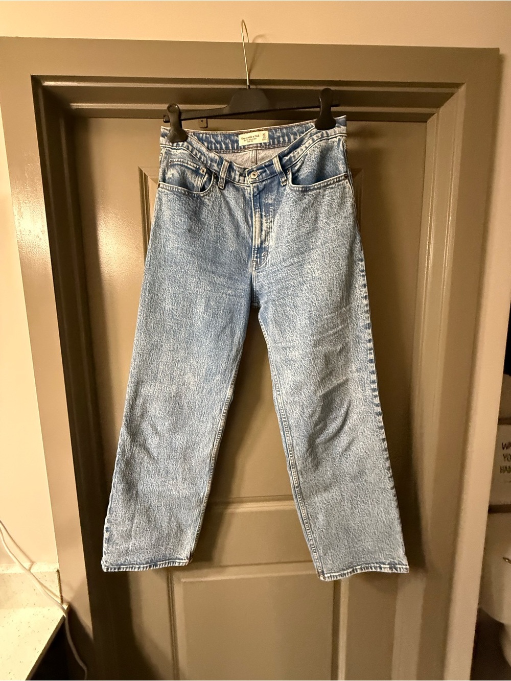 Abercrombie & Fitch Light Blue Women’s Straight-Leg Jeans